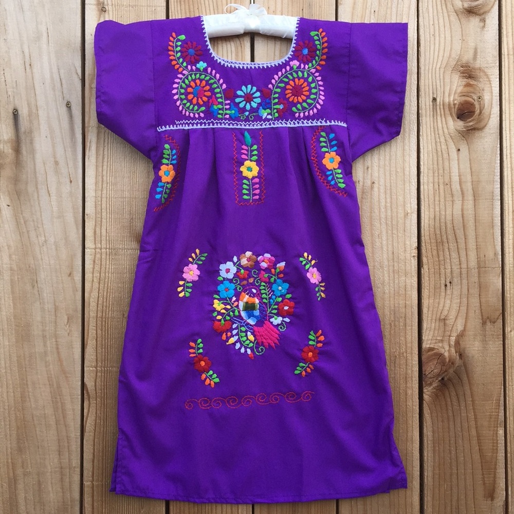 Mexican embroidered dress size 8 Years old girl